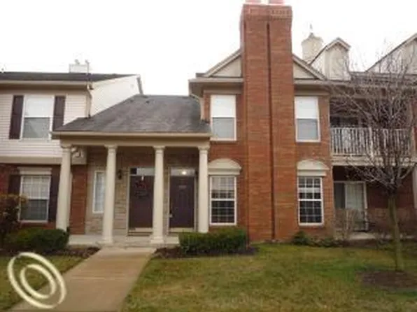 3523 Tremonte Cir N #296, Rochester, MI 48306