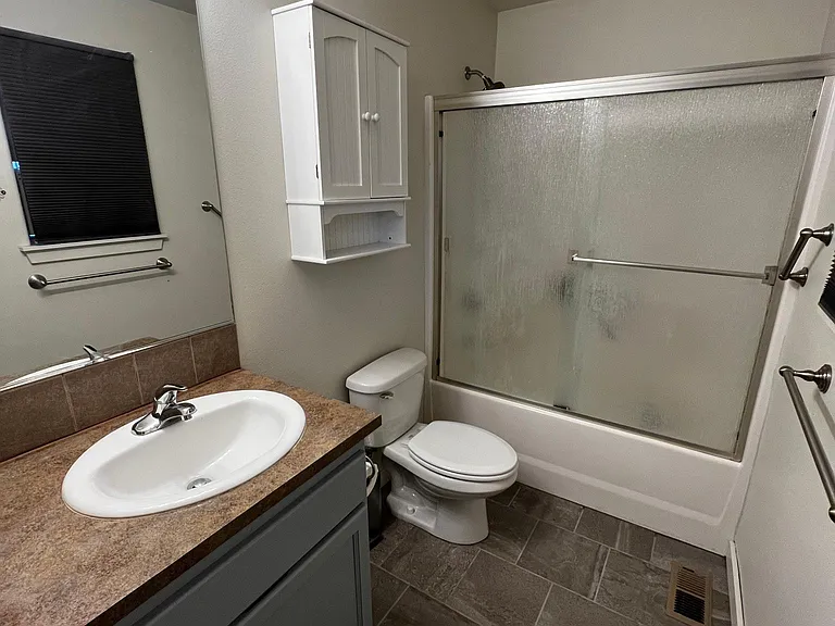 993 SW 25th Ln — Photo 31