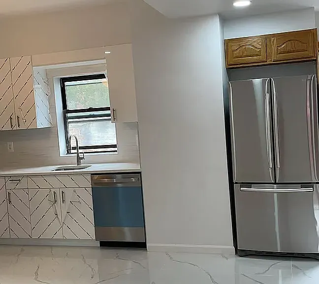 397 Graham Ave #2 — Photo 5