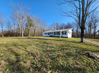 2732 Lee Seminary Rd, Cookeville, TN 38506