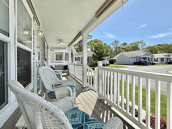 3rd image of 2058 Shore Rd