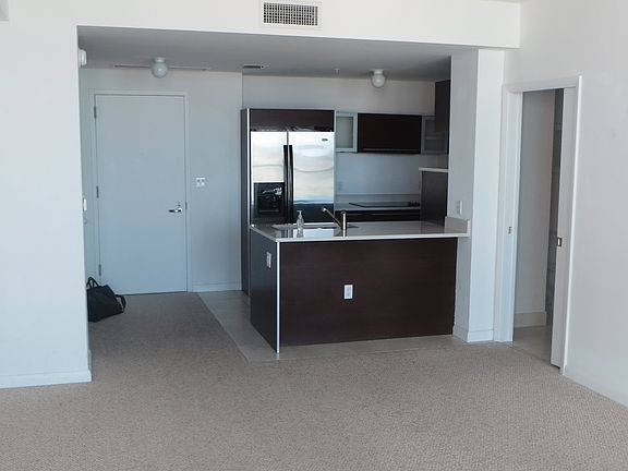 2nd image of 1900 N Bayshore Dr #1018