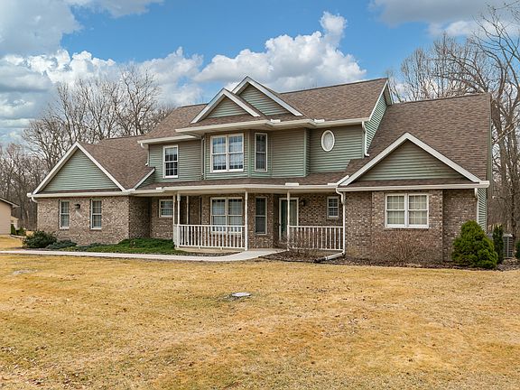 2nd image of 1924 Brierwood Ln