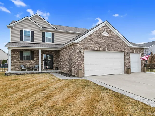 48115 Stapleton Ave, Macomb, MI 48042