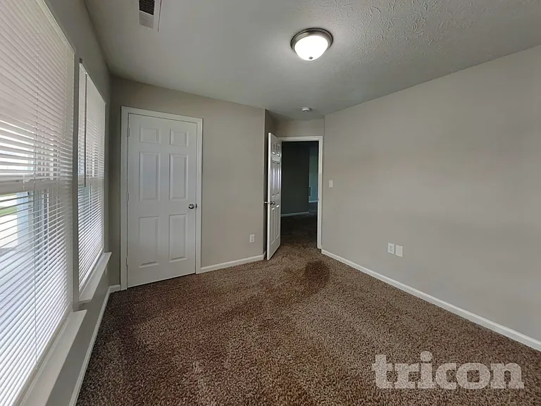 7916 Amadeus Dr — Photo 11