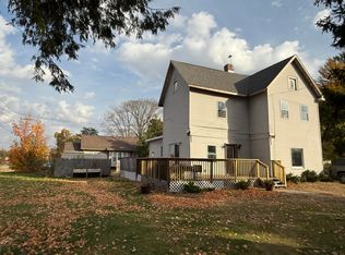 101 E Wayne St, Dowagiac, MI 49047
