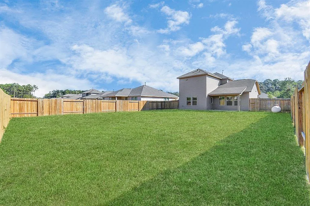3 bed, 2.5 bath, 1788 sqft, $1,900 — Photo 3