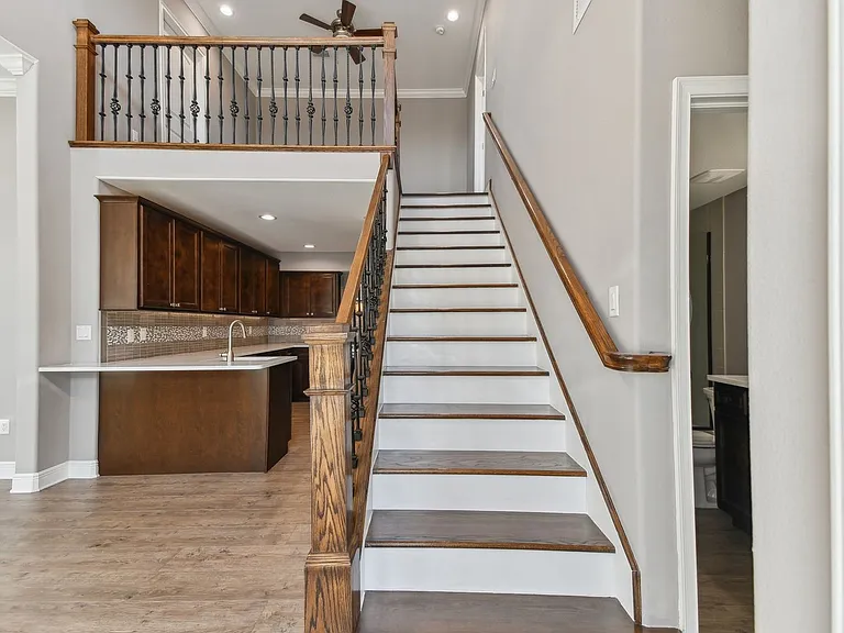 21000 Isola Bella Cir — Photo 10