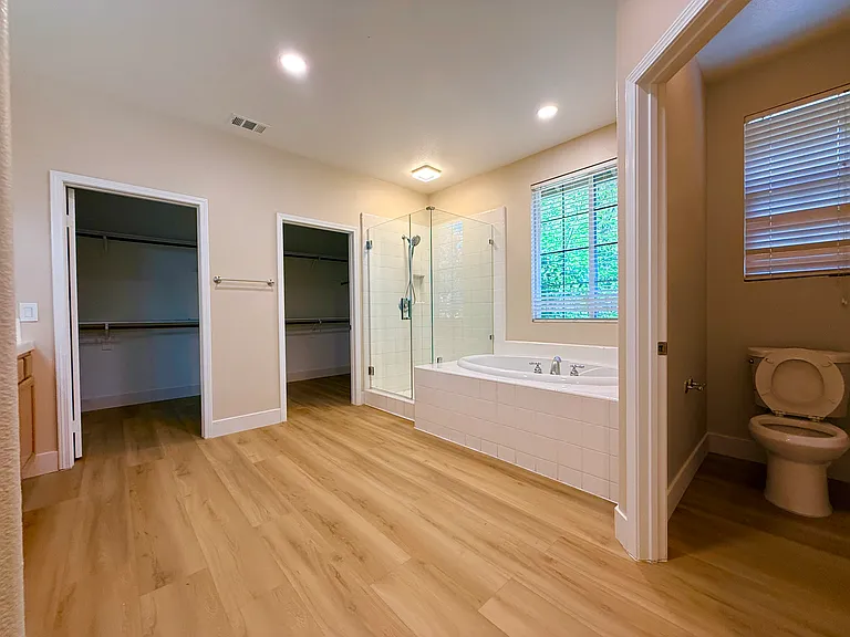12190 Roseville Dr — Photo 19