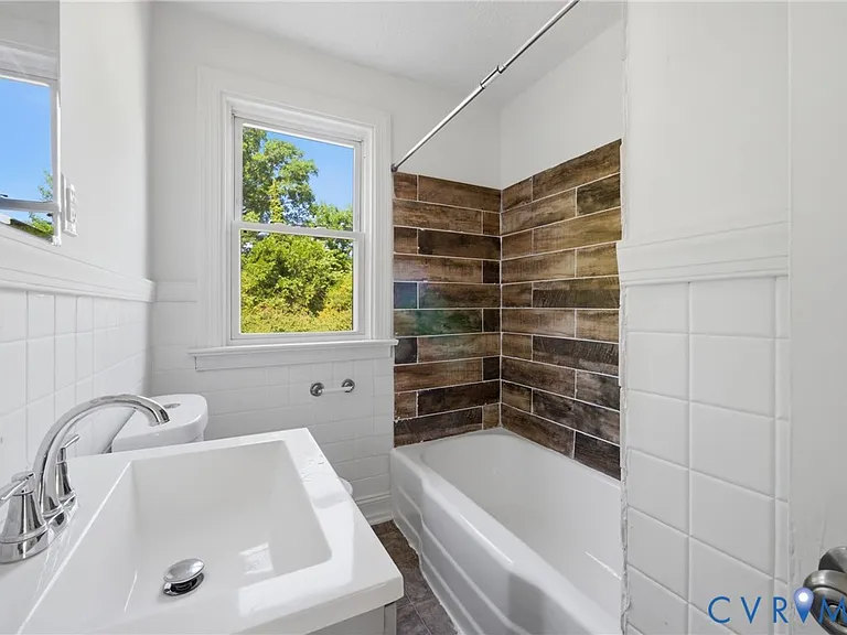 302 Marlin Dr — Photo 9