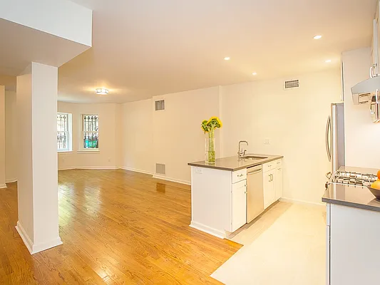 Rented by Townsley & Gay, LLC | media 24