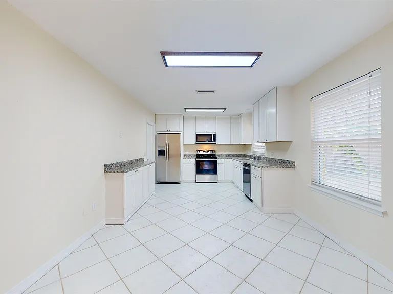 620 Segovia Rd — Photo 11