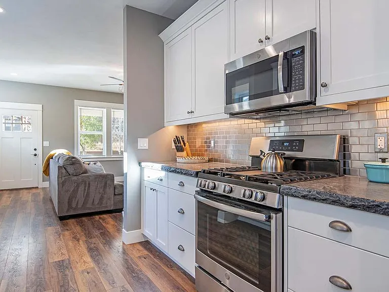 1038 E Black Butte Ave — Photo 6