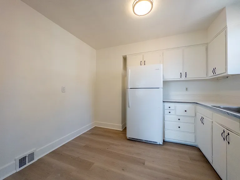 Hunter's & Cooke — Photo 17