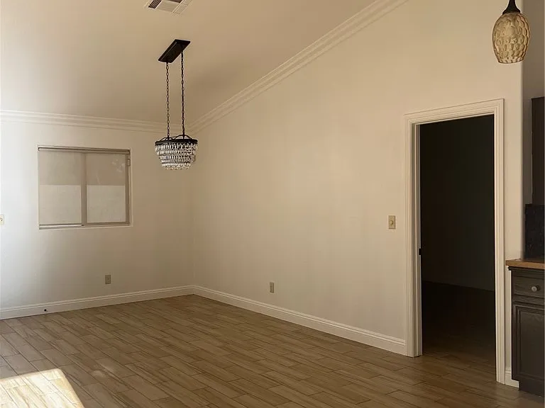 5412 Lavender Ct — Photo 2