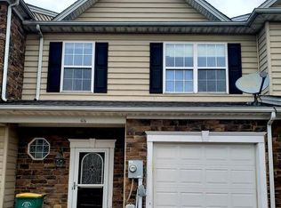 202 Whitley Dr, Chambersburg, PA 17201