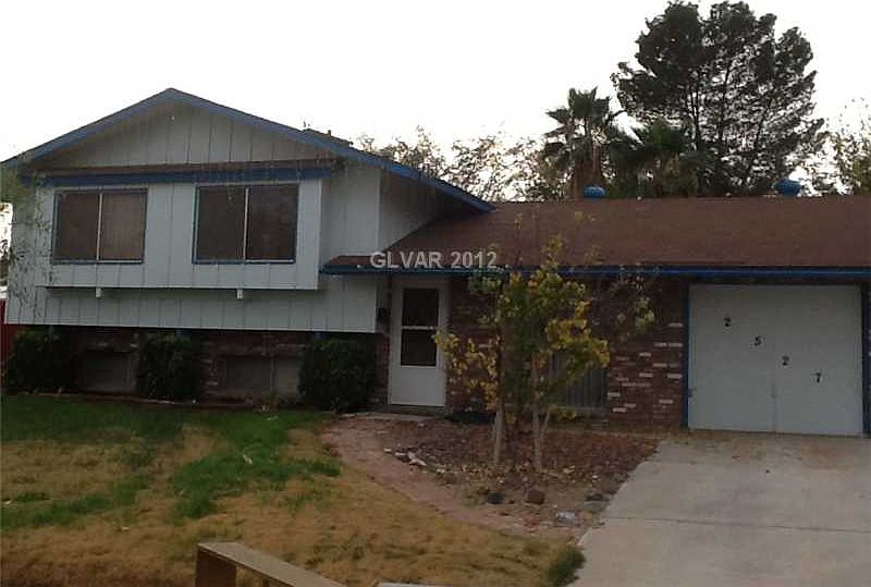 1st image of 2527 Golfers St