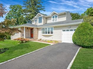 122 Southern Pkwy, Plainview, NY 11803