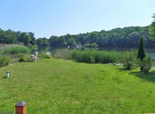 494 Otterhole Rd, West Milford, NJ 07480