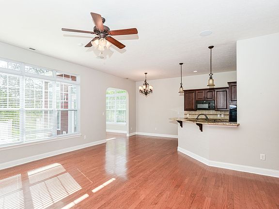 3rd image of 5109 Melville Way