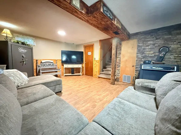 223 Chestnut Street, Claremont, NH 03743