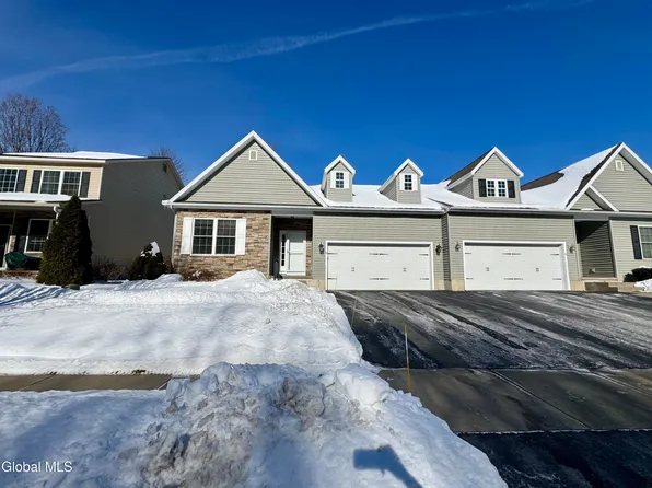 18 Forestbrook Drive, Ballston Lake, NY 12019