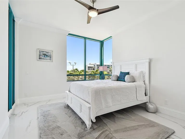 1560 Gulf Blvd #306 — Photo 30