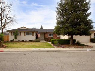 926 Renn Ave, Clovis, CA 93611