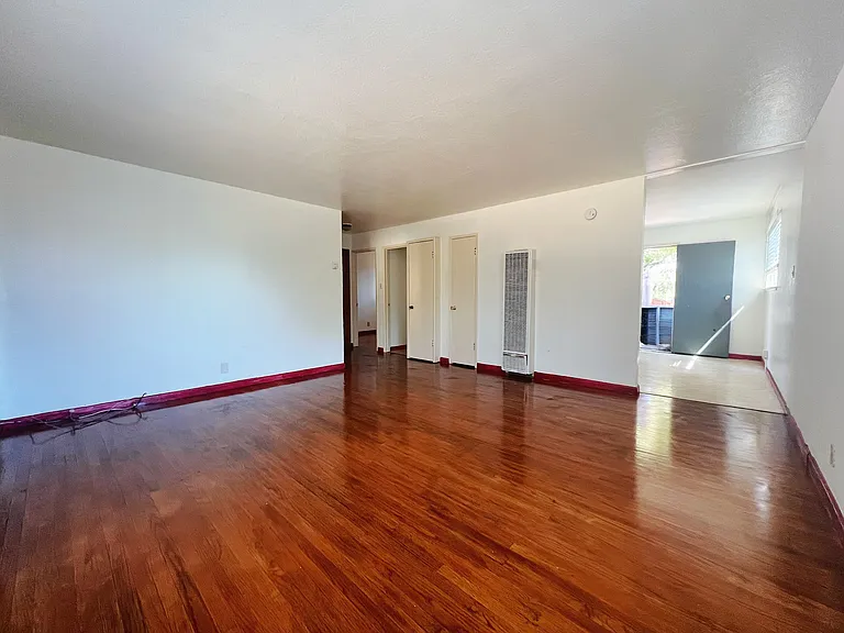 24376 Margaret Dr #24376 — Photo 3