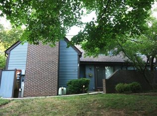 17 Valley View Dr, Basking Ridge, NJ 07920