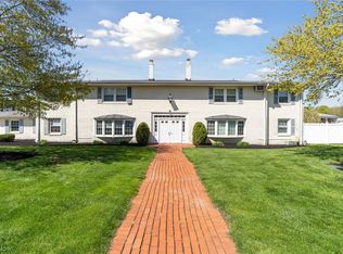 8 Meadowlawn Dr UNIT 3, Mentor, OH 44060