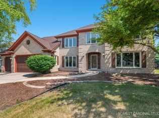 2215 Sable Oaks Dr, Naperville, IL 60564