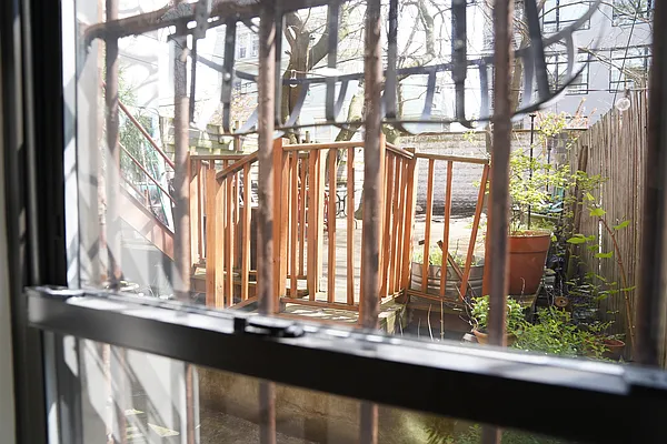 Rented by The Jasmin Group LLC | media 27