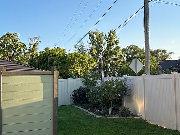 4th image of 1283 W Sun River Dr
