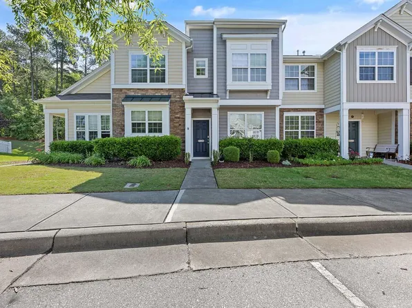 1303 Denmark Manor Dr, Morrisville, NC 27560