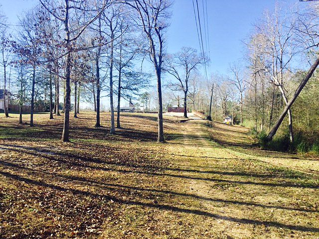 1st image of 77 Hidden Oaks Dr