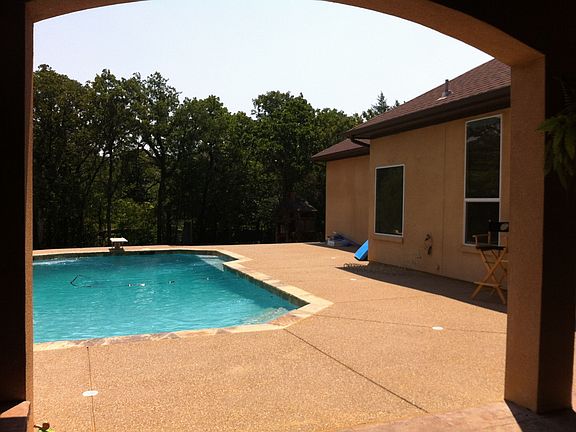 2nd image of 621 Deerwood Ln