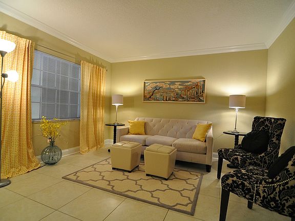 5th image of 3215 W Swann Ave APT 11