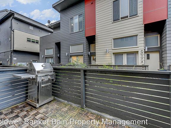 4th image of 6025 California Ave S Unit W
