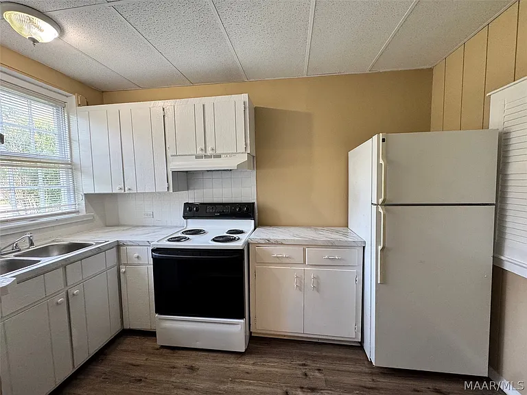 105 Arlington Rd #B — Photo 10