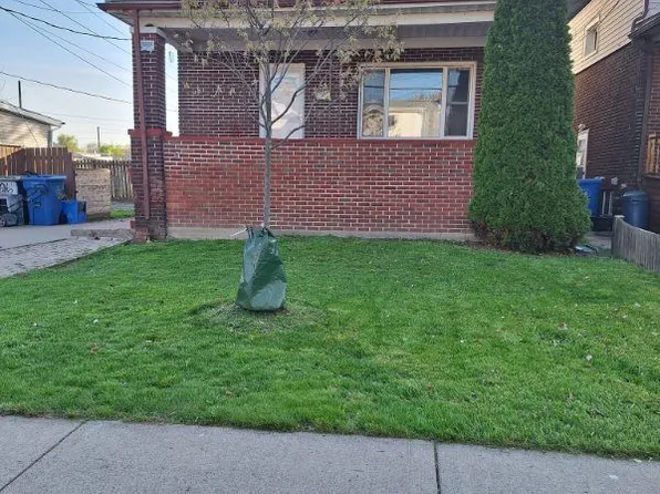 1165 Elm Ave, Windsor, ON N9A 5J1
