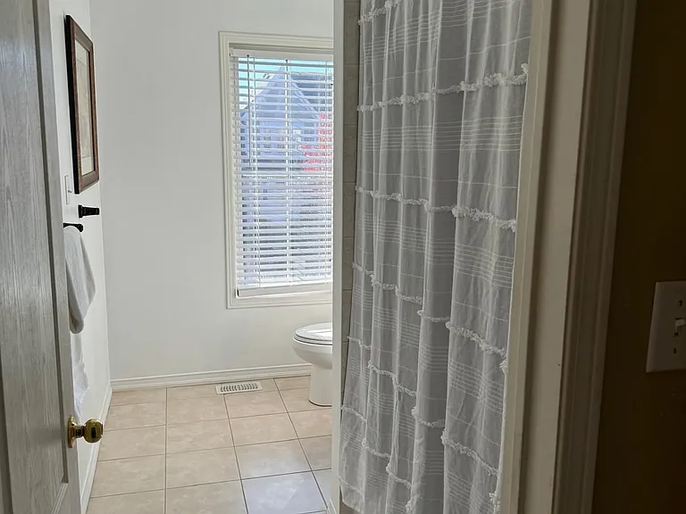 21 Denbury Ct #B — Photo 4