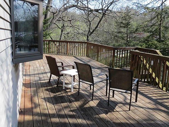 3rd image of 973 Breezy Bluff Dr