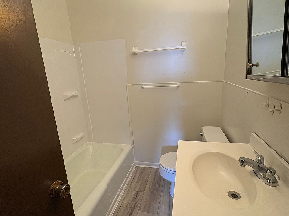 2nd image of 30 N Gallatin Ave #1G