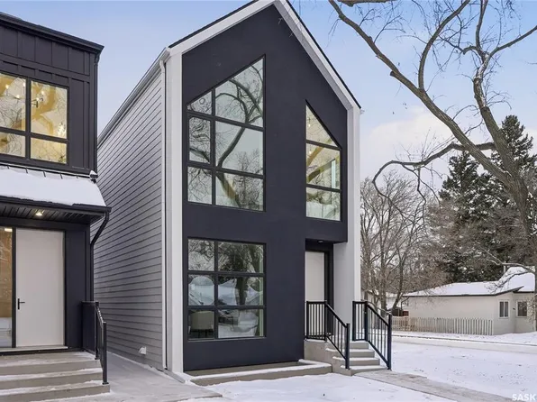 1139 13th STREET E, Saskatoon, SK S7H 0B8