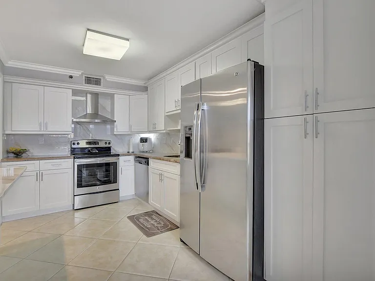 7194 Promenade Dr #102 — Photo 13