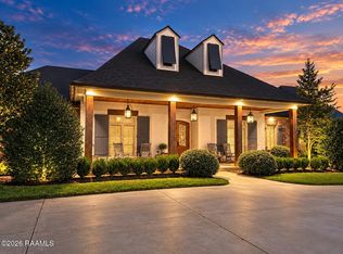 107 Rio Ridge Dr, Lafayette, LA 70508