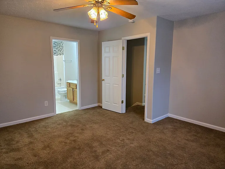 1092 Winding Oak Trl — Photo 15
