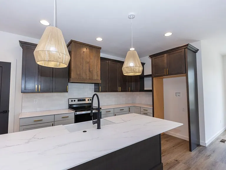 970 E Valley Trail Dr — Photo 6