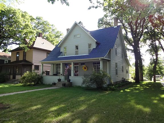 3rd image of 611 N Union Ave